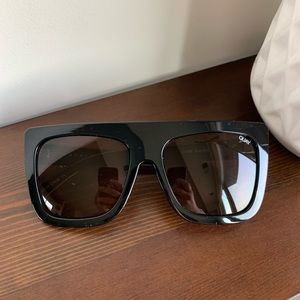 QUAY Cafe Racer Women’s Sunglass